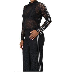 Women Black White Stripes Elegant Yet Sporty Lace Top Long Sleeve